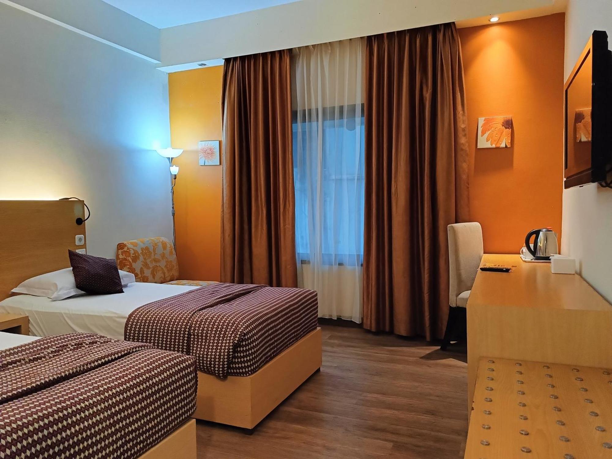 Lux Tychi Hotel 말랑 외부 사진