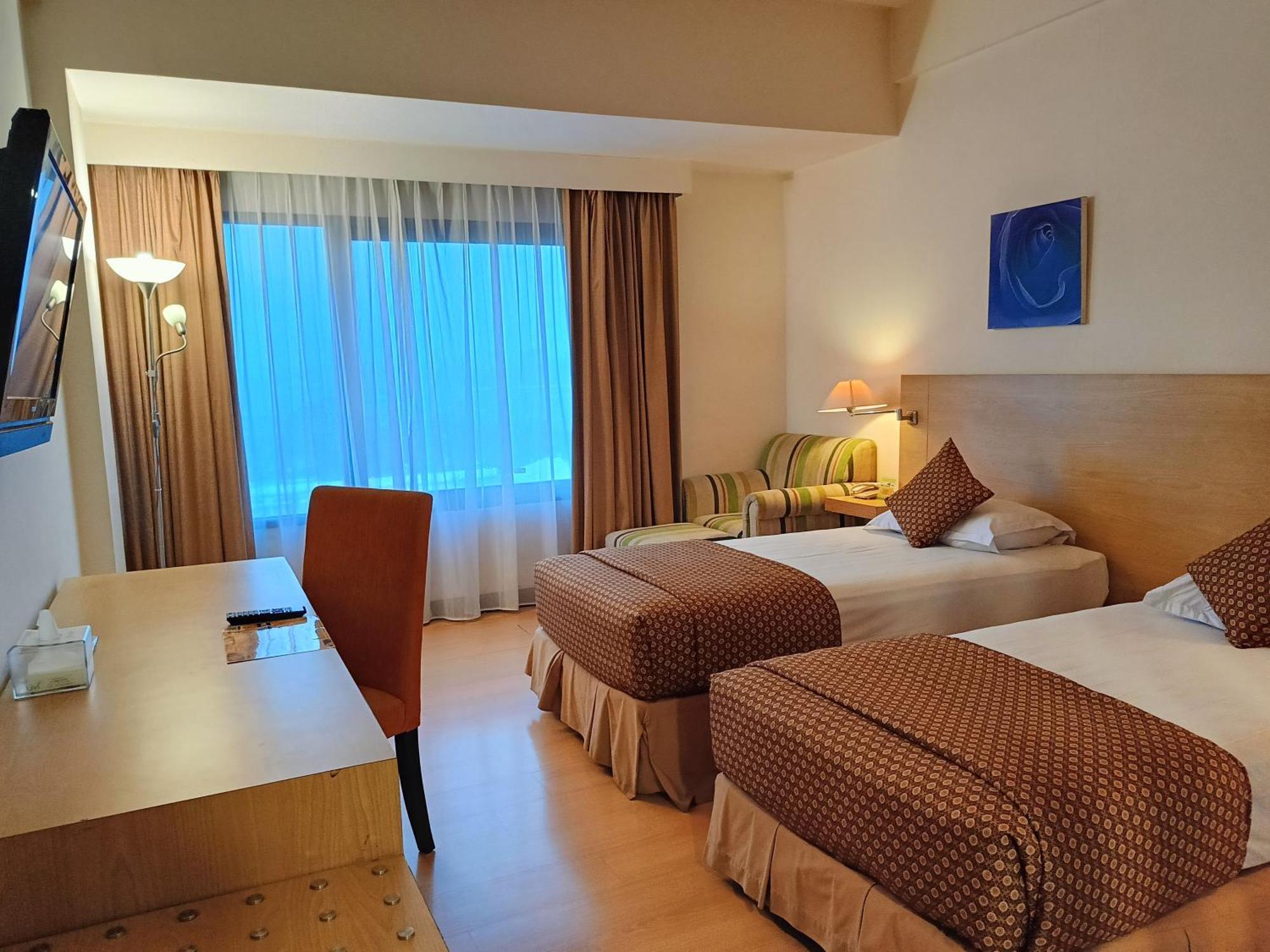 Lux Tychi Hotel 말랑 외부 사진