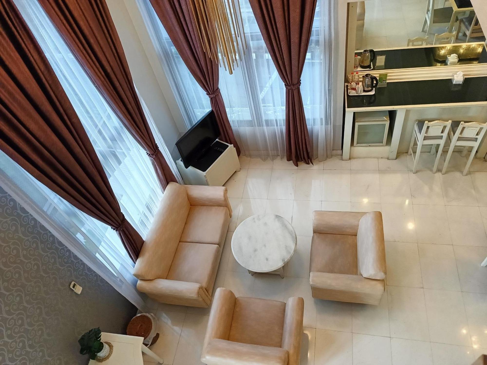 Lux Tychi Hotel 말랑 외부 사진