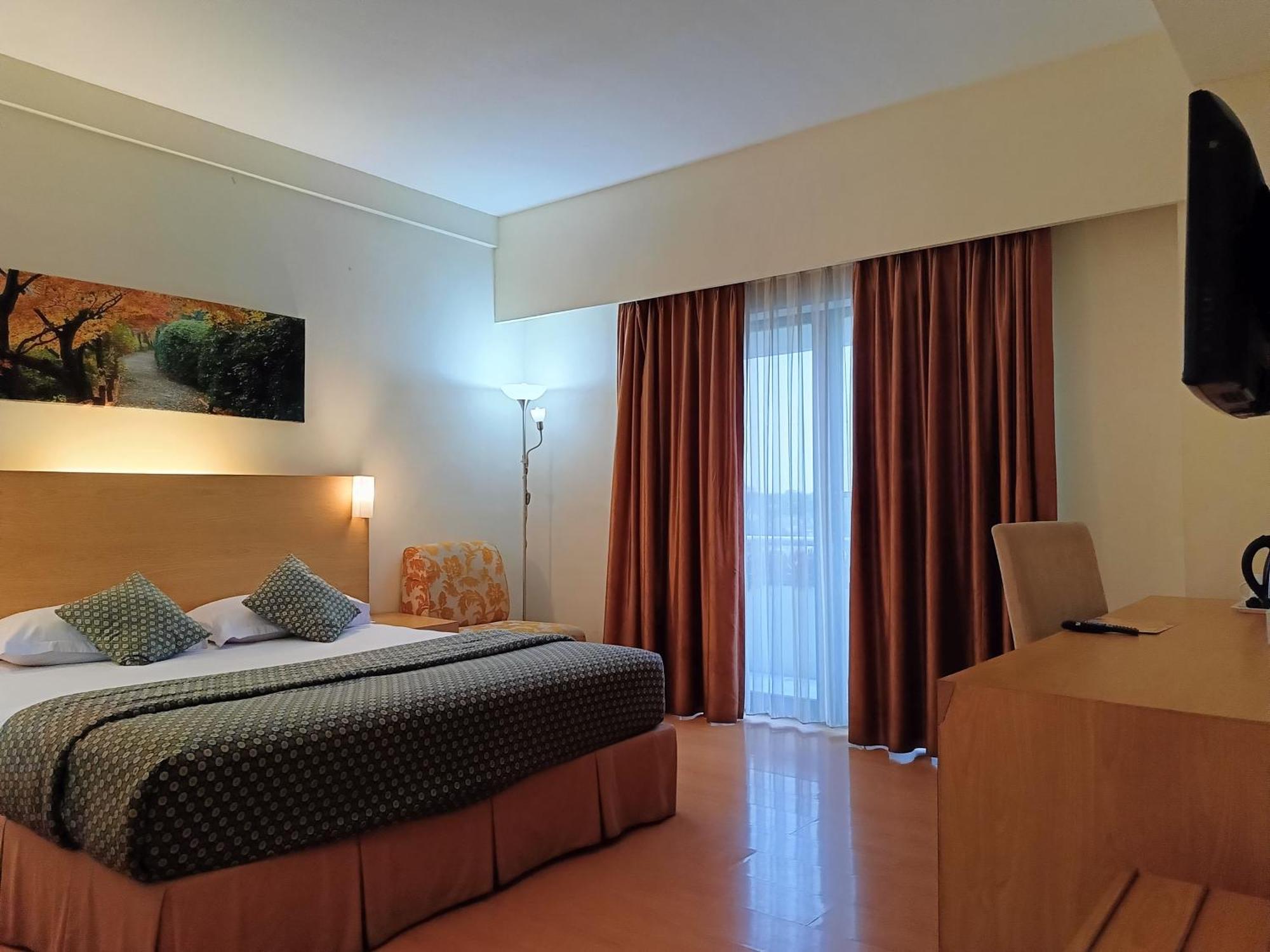 Lux Tychi Hotel 말랑 외부 사진